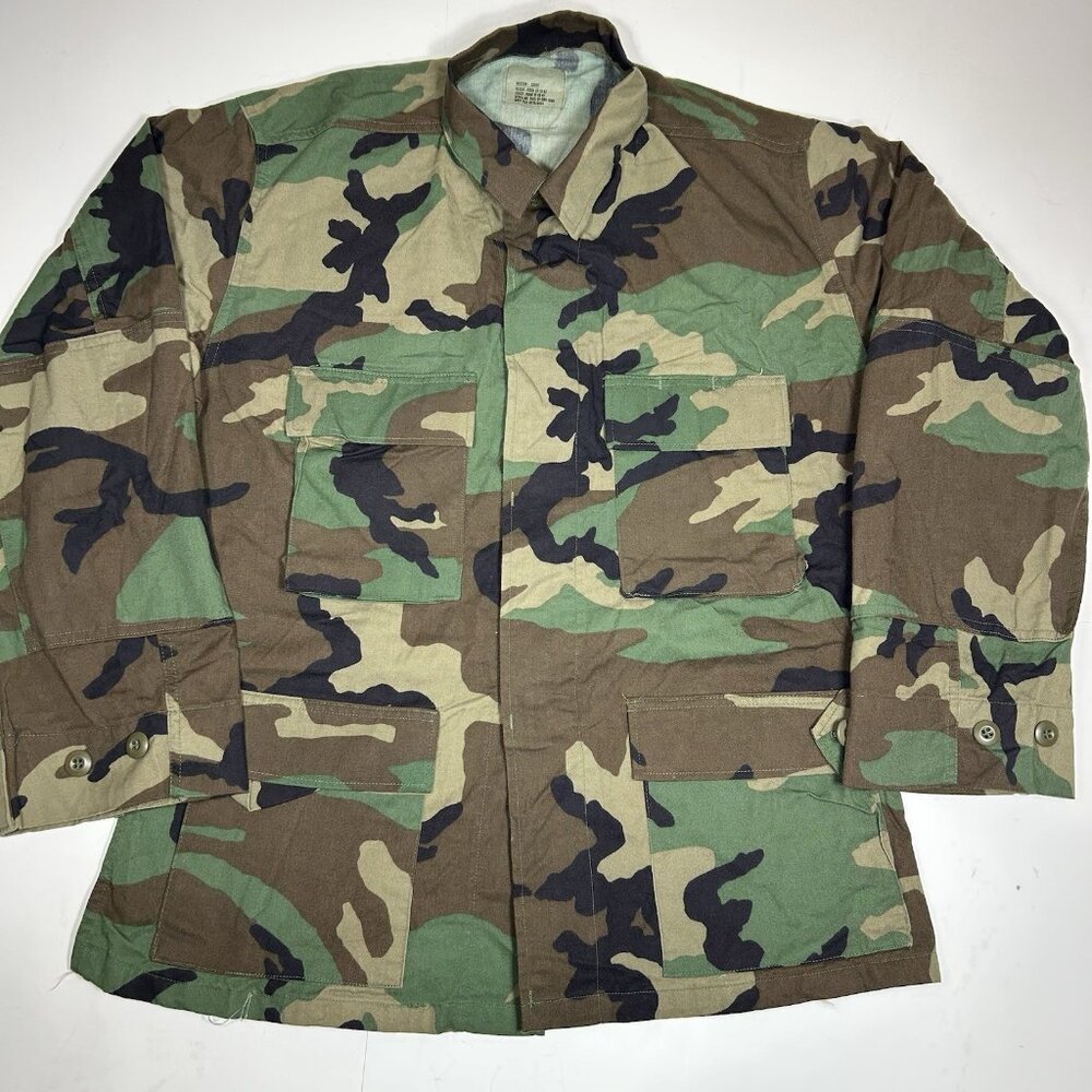 Terry MFG Army Combat Coat, Woodland CAMOUFLAGE PATTERN Green Sz Medium Short